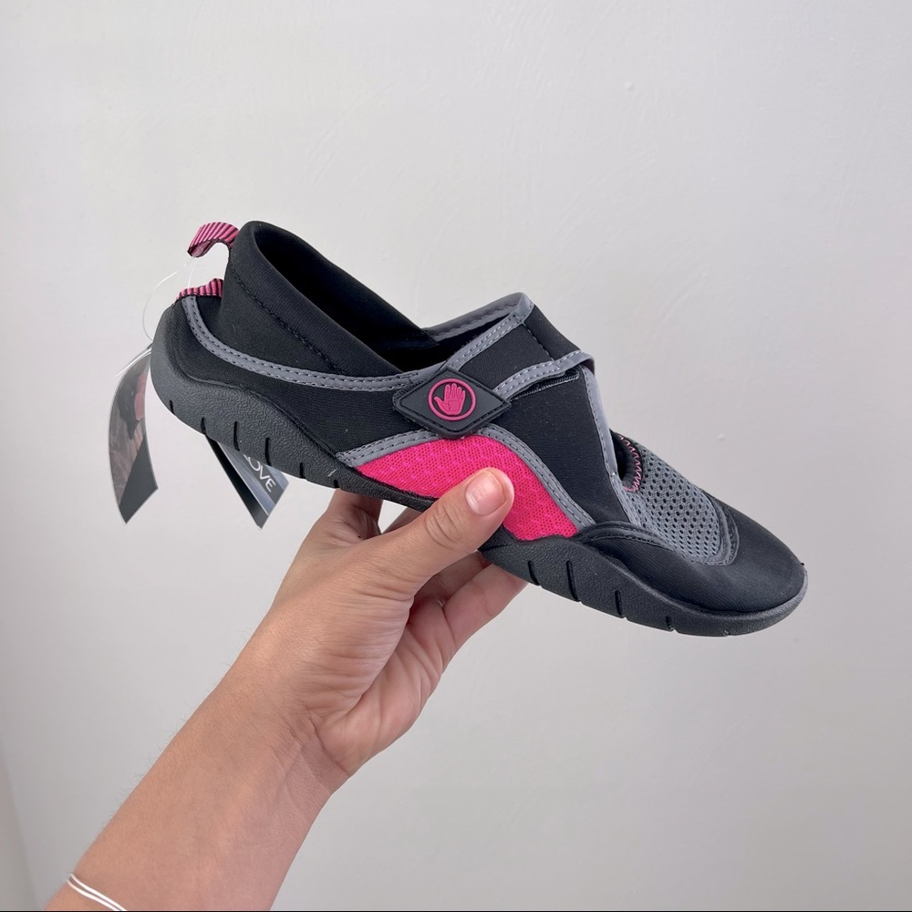 Body Glove | Women’s Black/Pink Water Shoe Size 9